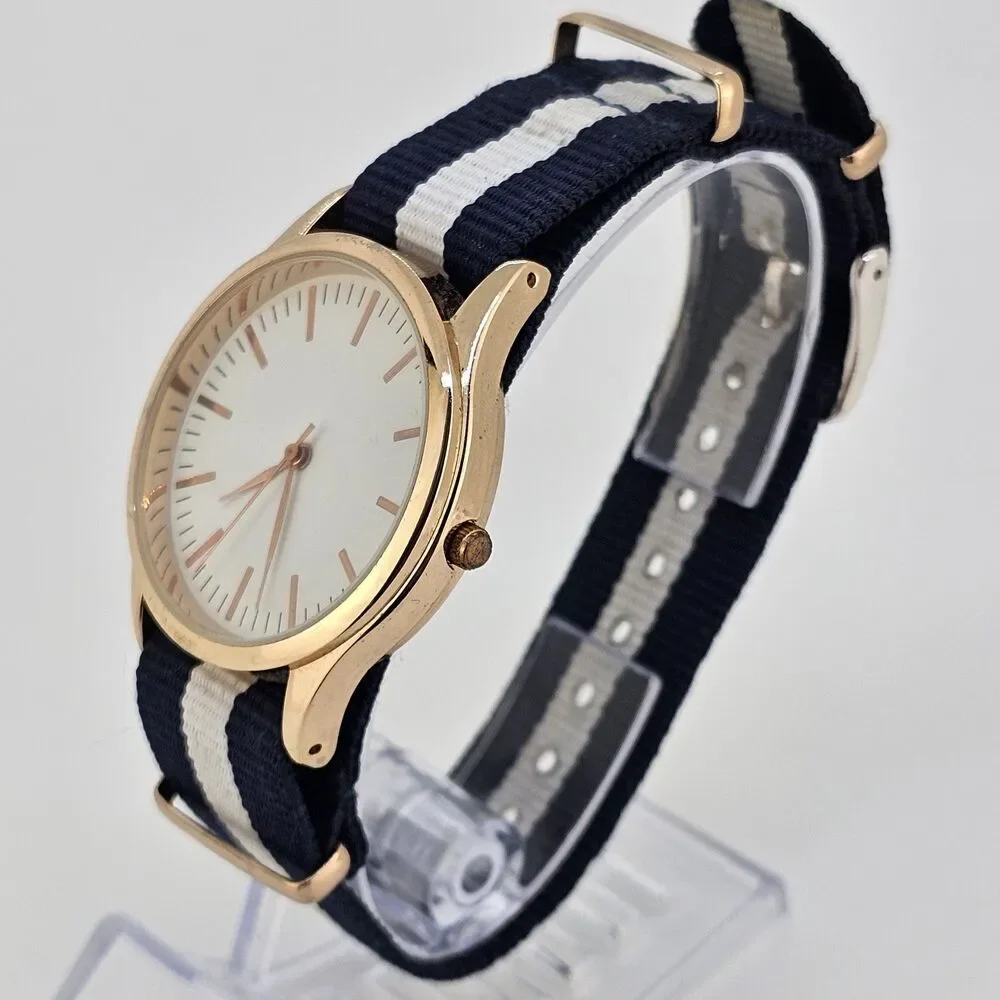 Aeropostale Unisex Watch 38MM White Dial Blue White Canvas Band New Battery‎